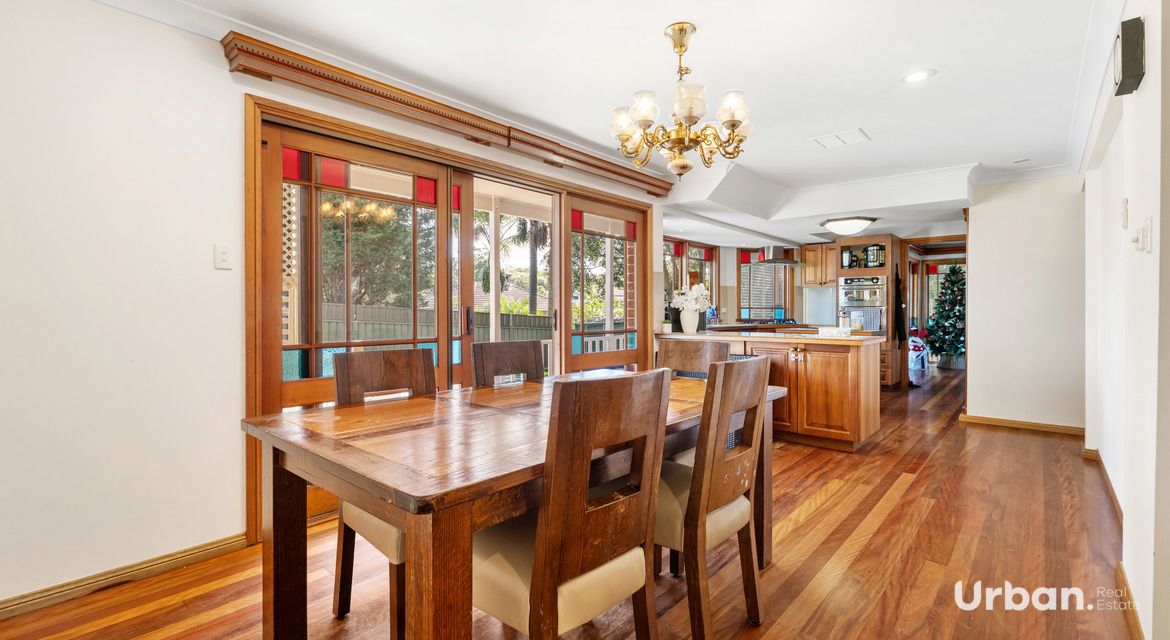 Glen Alpine 40 Nepean Towers Avenue