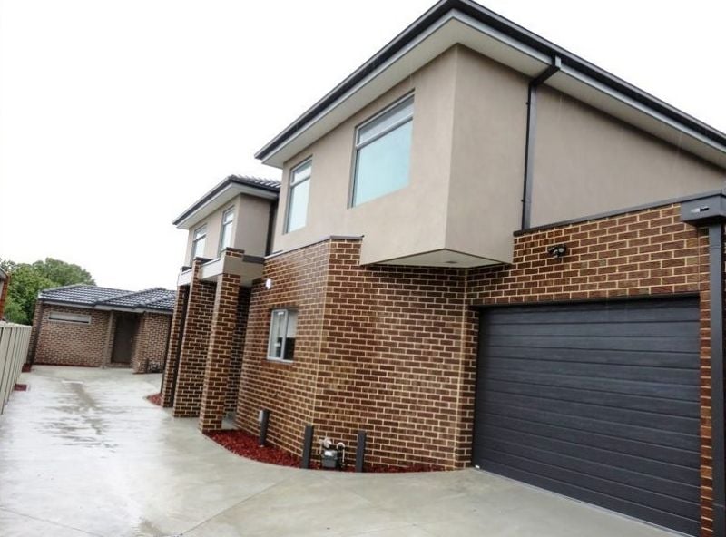 2/13 Charles Street, Thomastown