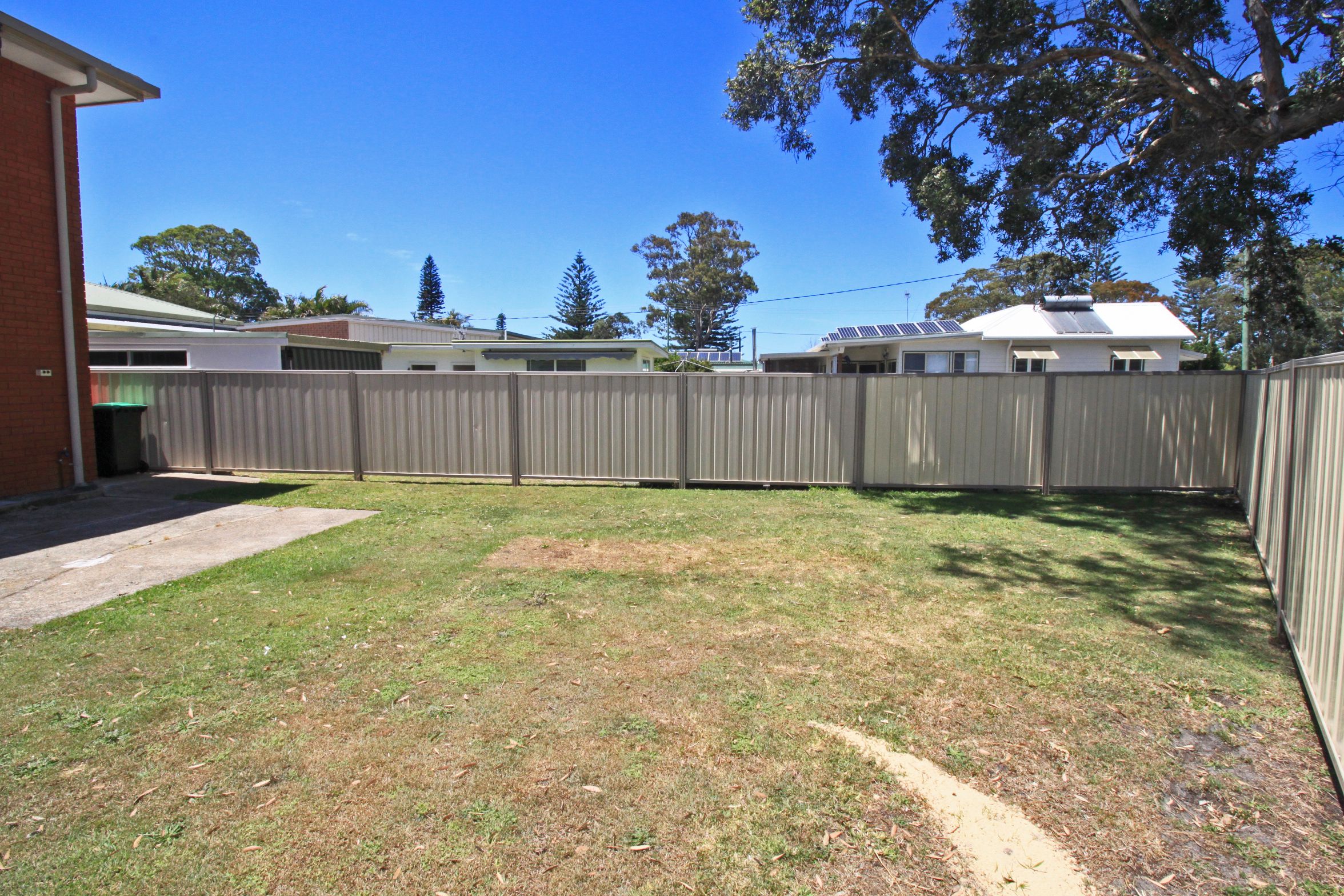 6 Pioneer Street, NORTH HAVEN NSW 2443