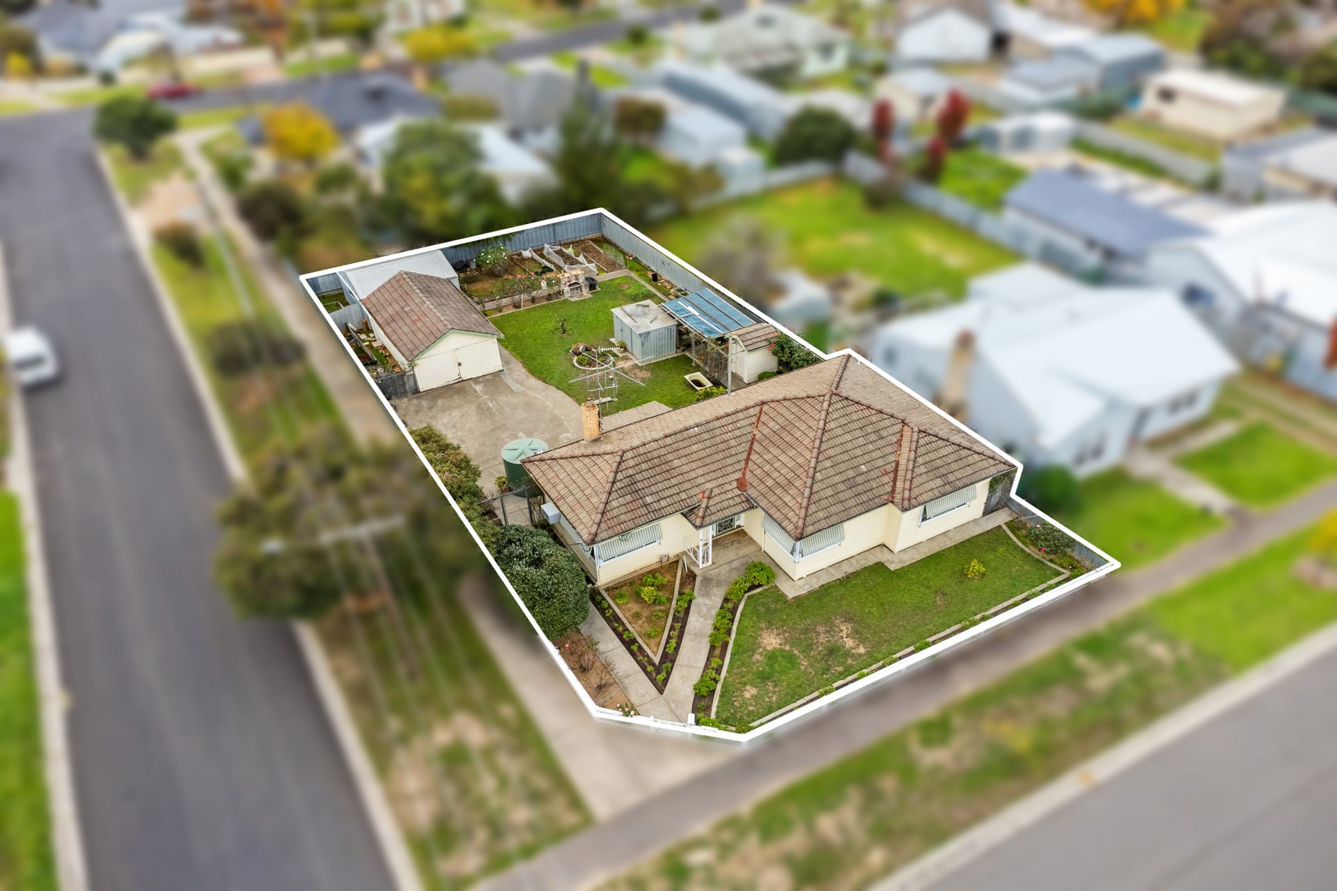 46 Caledonia Street, North Bendigo, North Bendigo, North Bendigo - Thumbnail 3