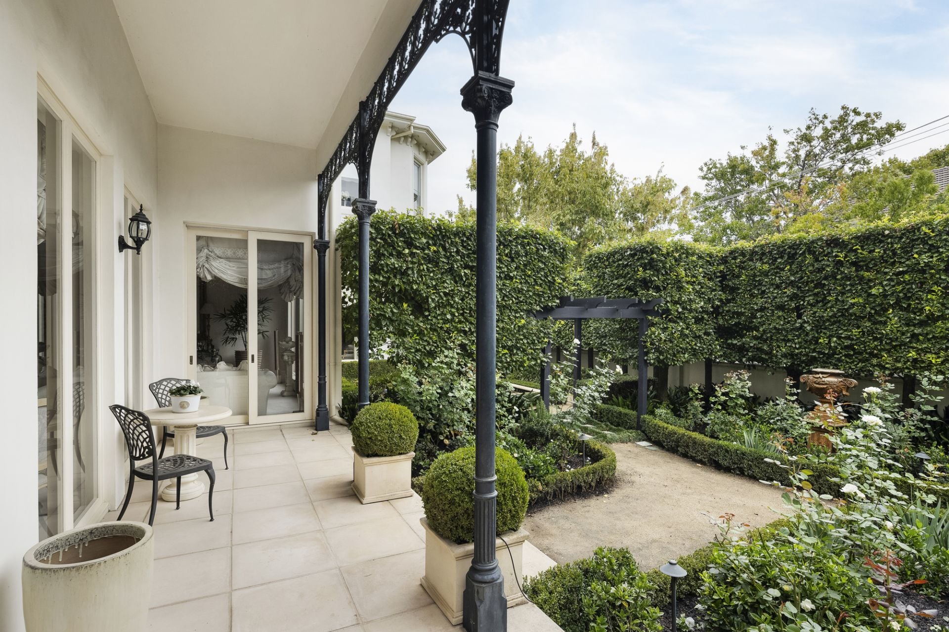 1/2 Stanhope Court, South Yarra, South Yarra - Thumbnail 4