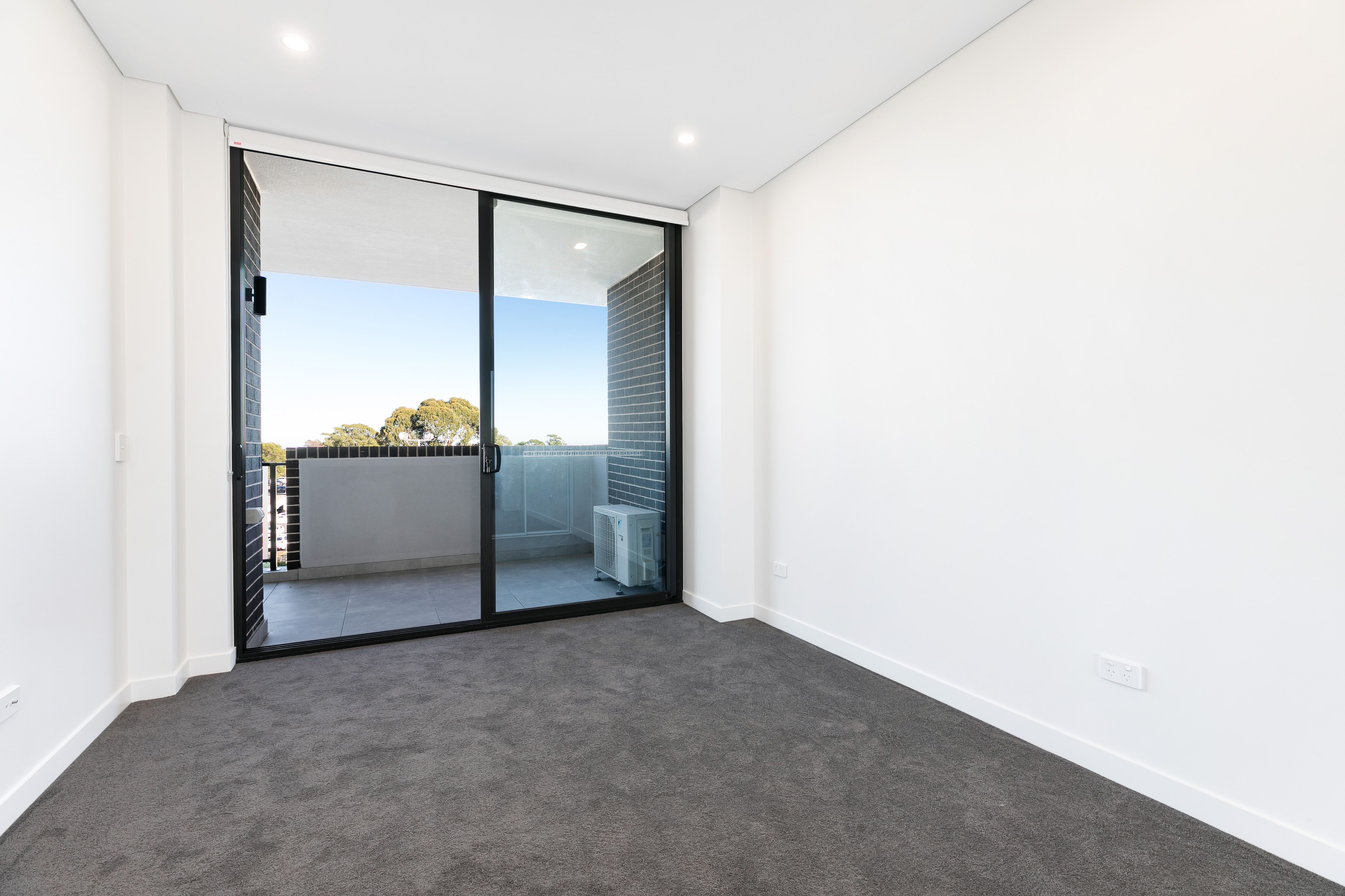 302/102-104 Caldarra Avenue ENGADINE 2233