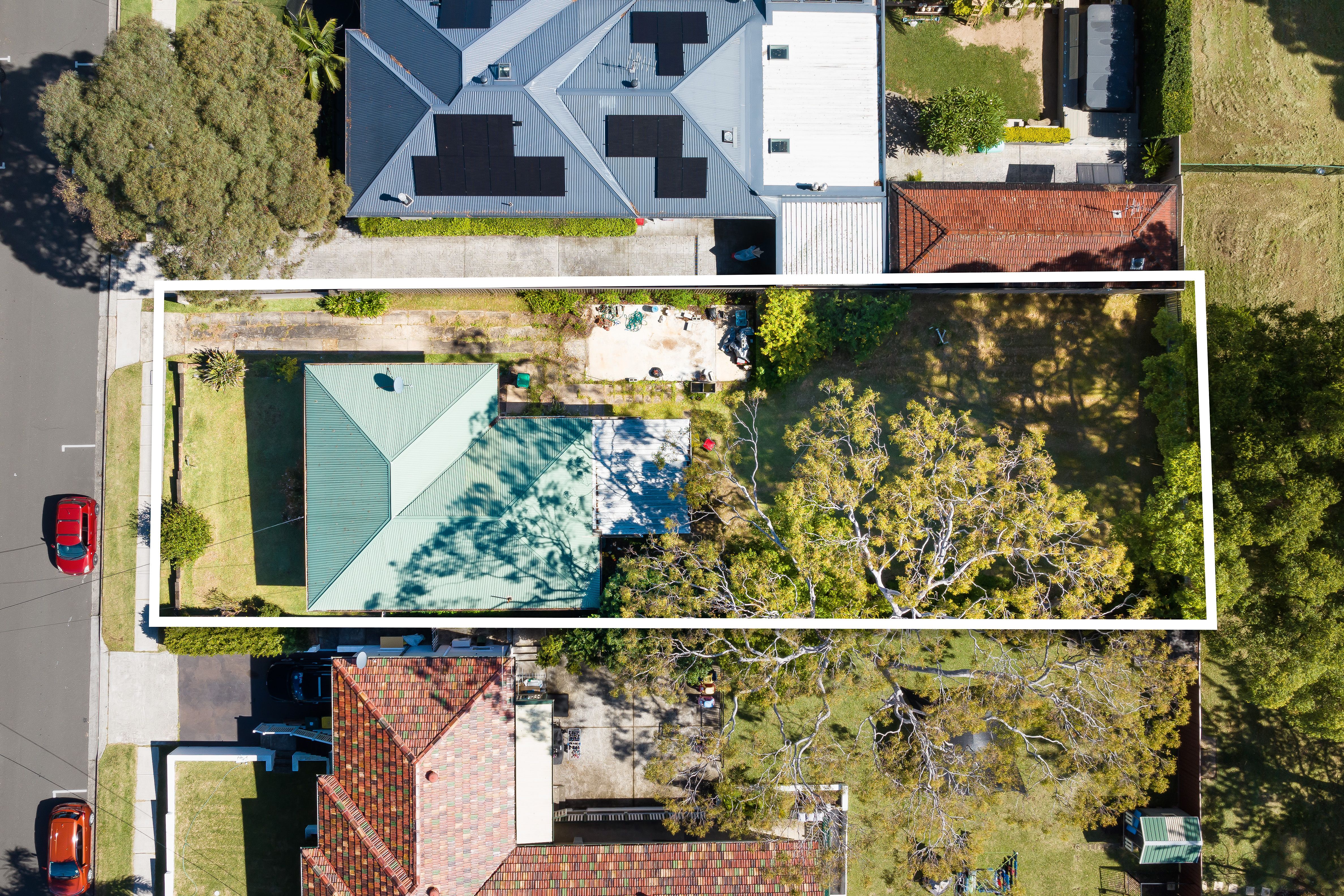 7 Yuruga Avenue, CARINGBAH SOUTH, Caringbah South - Thumbnail 2