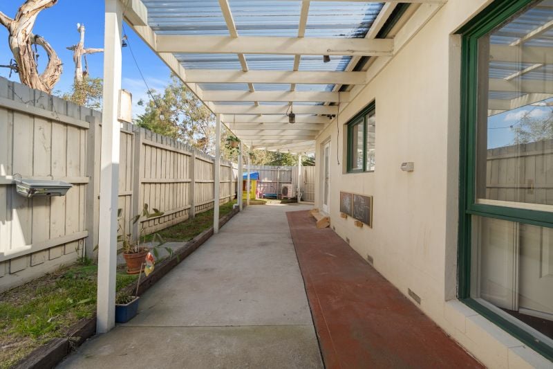 2/47 Burbank Drive, Reservoir