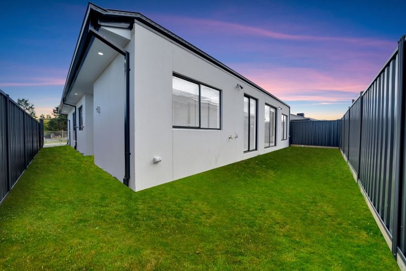 15 Aherlow Road, Beveridge