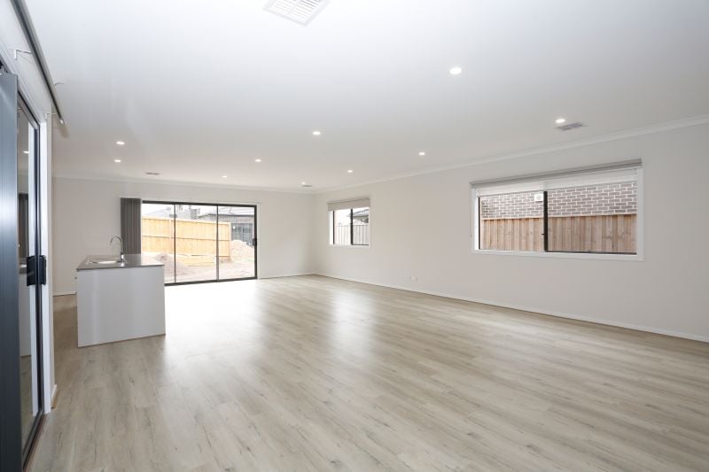 62 Cravens Road, Mernda