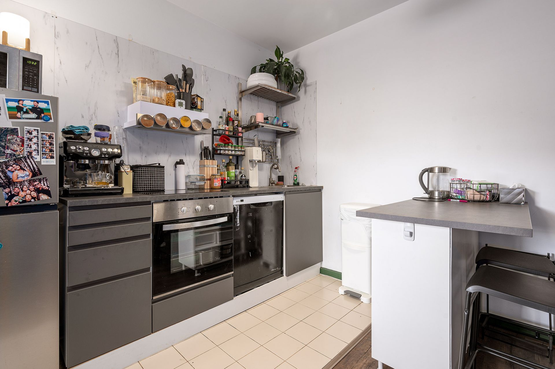 Spacious Layout with Renovated Kitchen – Prime Collingwood Location!