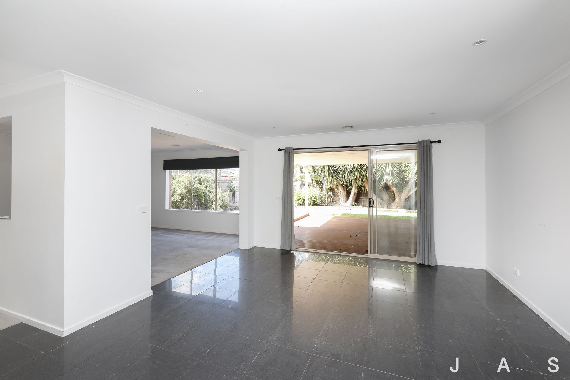 13 Layton Ct Truganina VIC, Truganina - Thumbnail 4