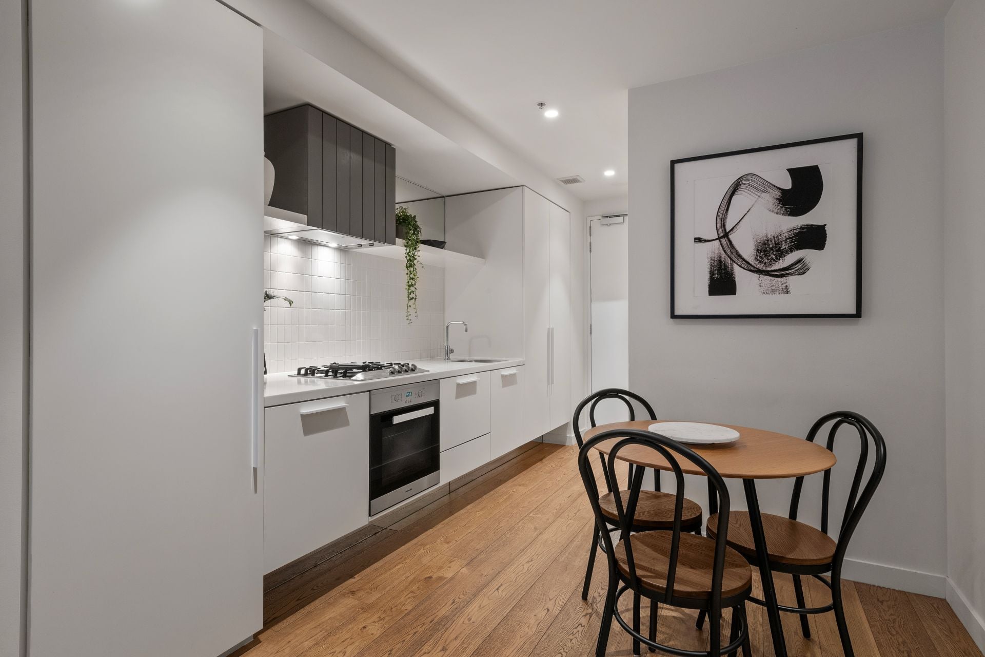 719/35 Albert Road Melbourne, Melbourne - Thumbnail 5