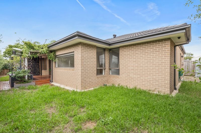 2 Canning Drive, Mickleham