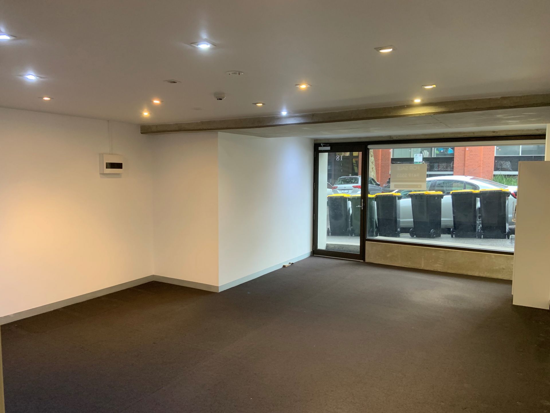 Street Frontage Office/Retail in sought after trendy Collingwood