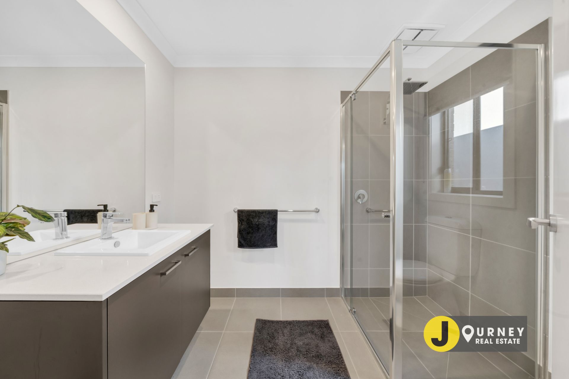 17 Thredbo Crescent, Clyde VIC, Clyde - Thumbnail 4