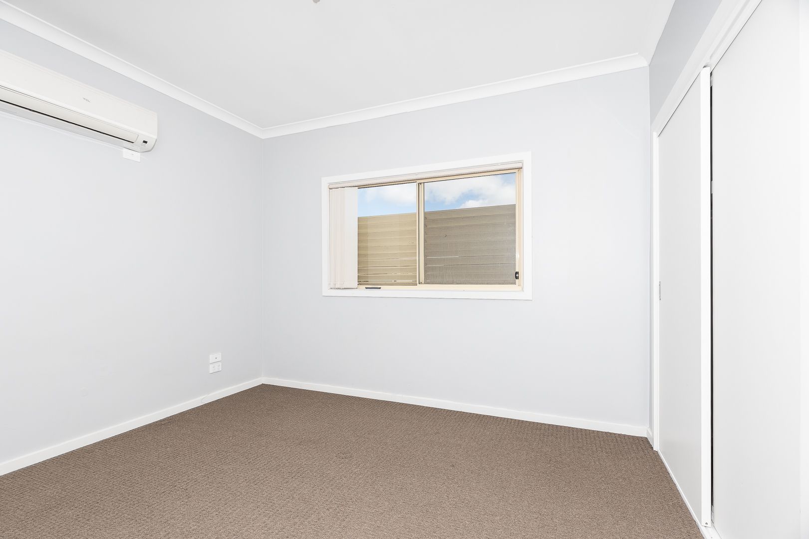 Low-Maintenance Living in a Convenient Location