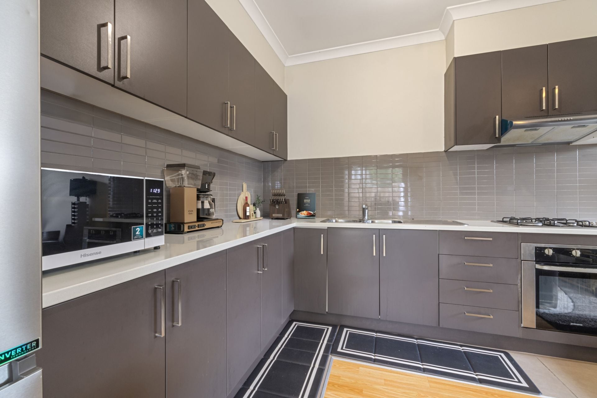 Stylish Simplicity In A Convenient Location