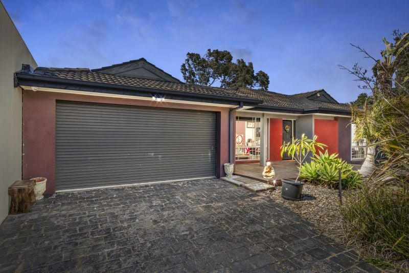 8 Healey Drive, Epping