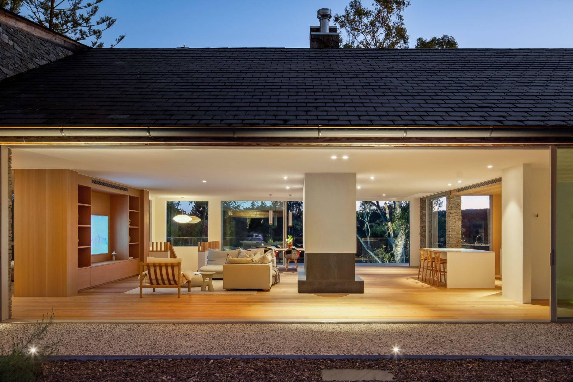 $ 5,500,000, Ashmore - Thumbnail 3