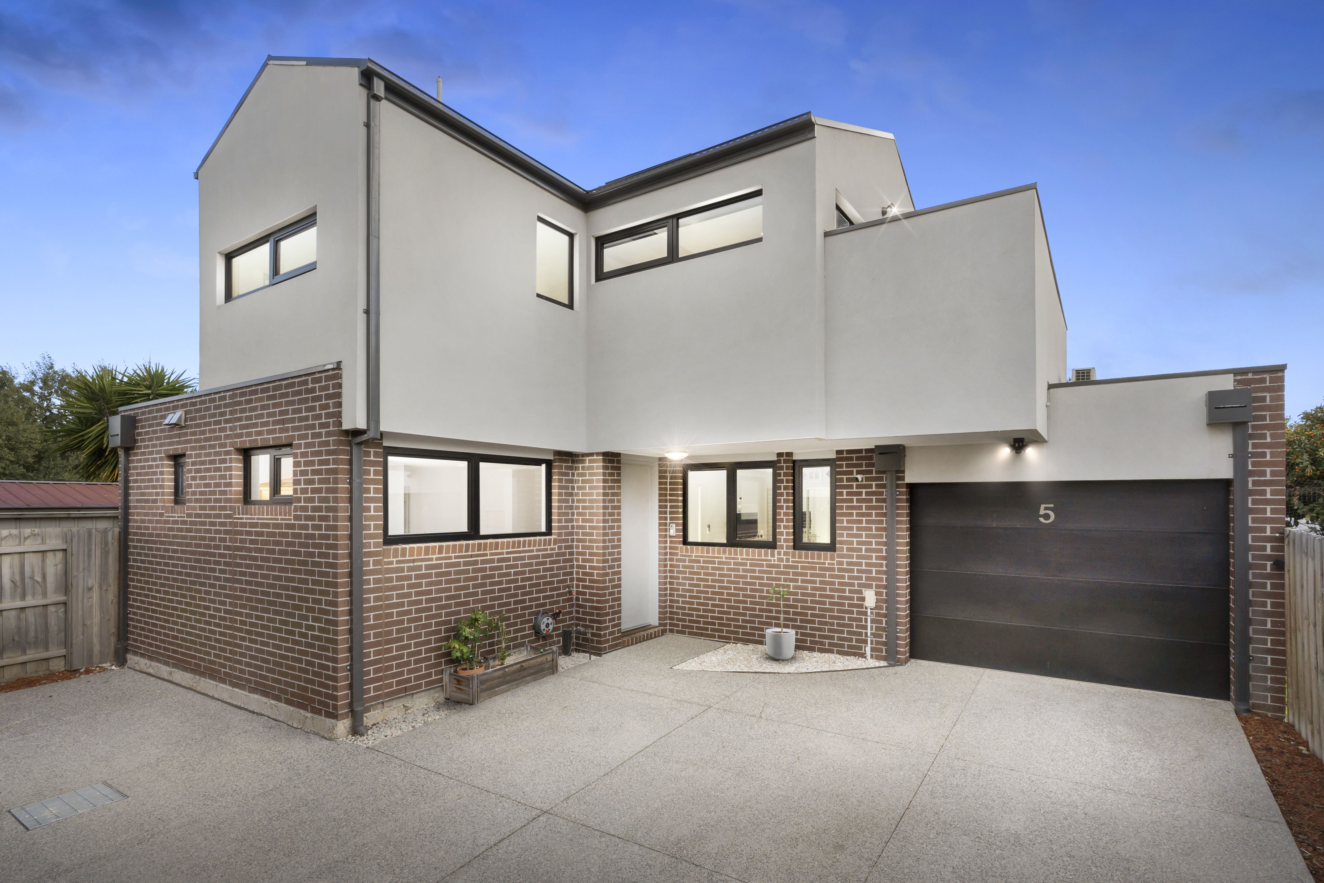 5/116 Roberts Street Yarraville VIC, Yarraville - Thumbnail 2