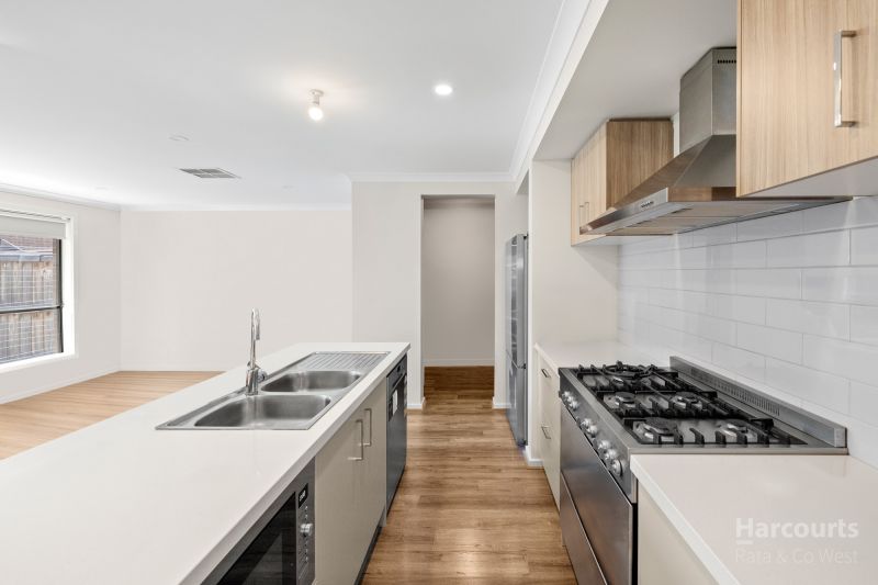 28 Lineker Drive, Deanside