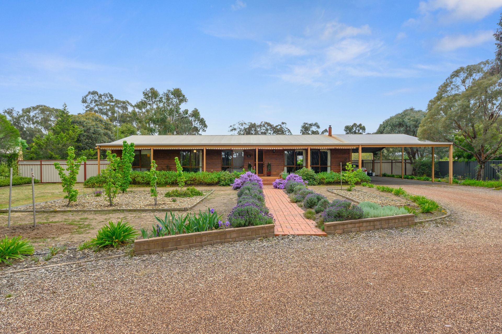 13 Fairway Drive, Ascot, Ascot, Ascot - Thumbnail 2