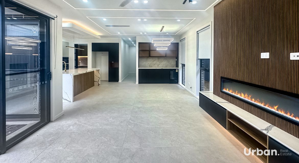 Austral 31 Hail Street