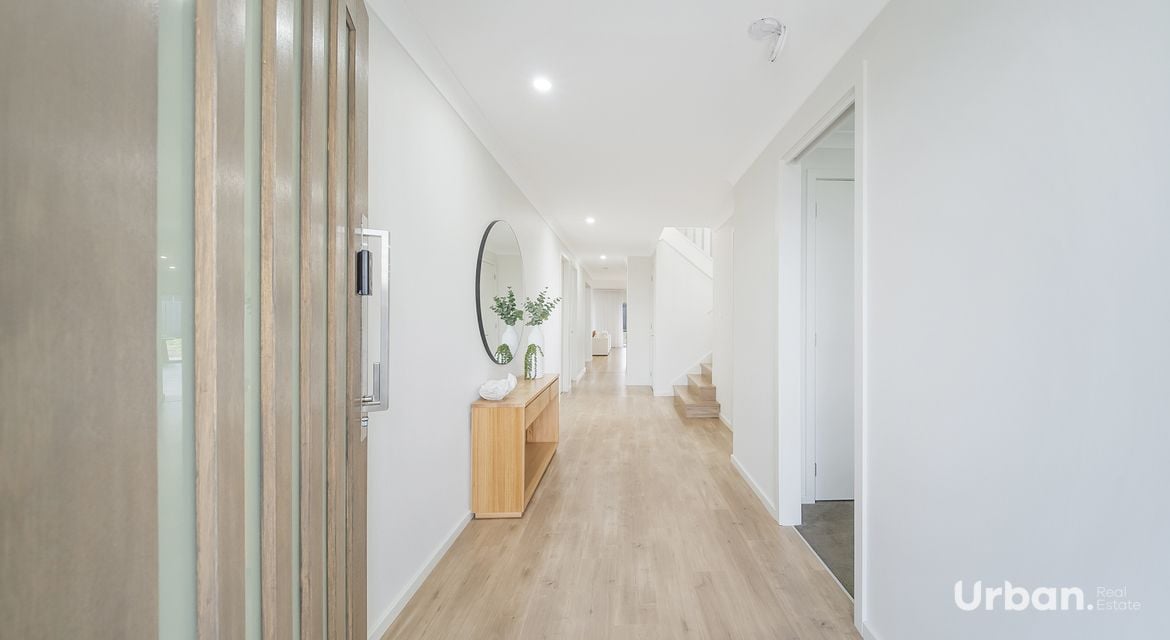 Lochinvar 11 Gregory Road