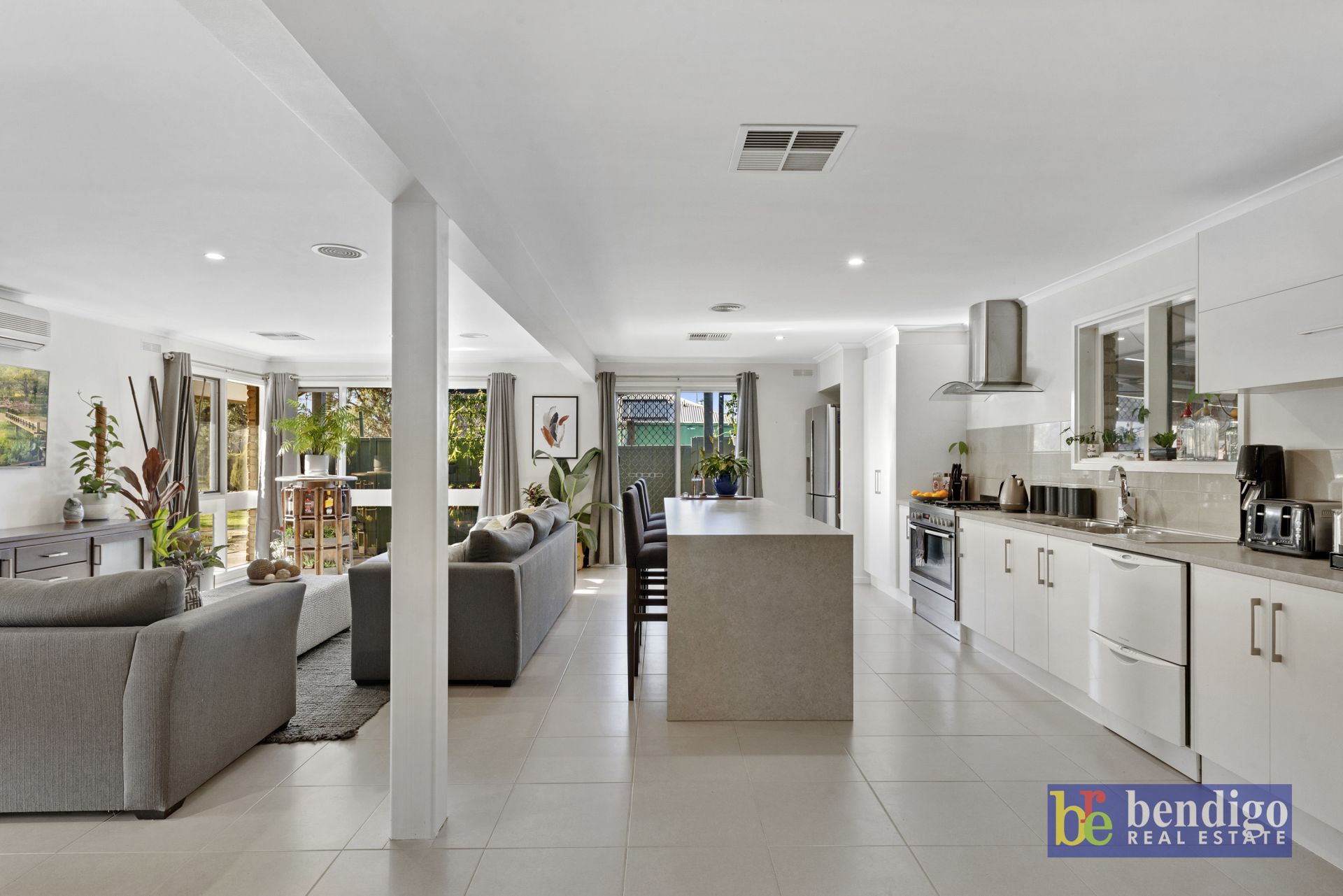 17 Mistletoe Street Golden Square VIC, Square - Thumbnail 3
