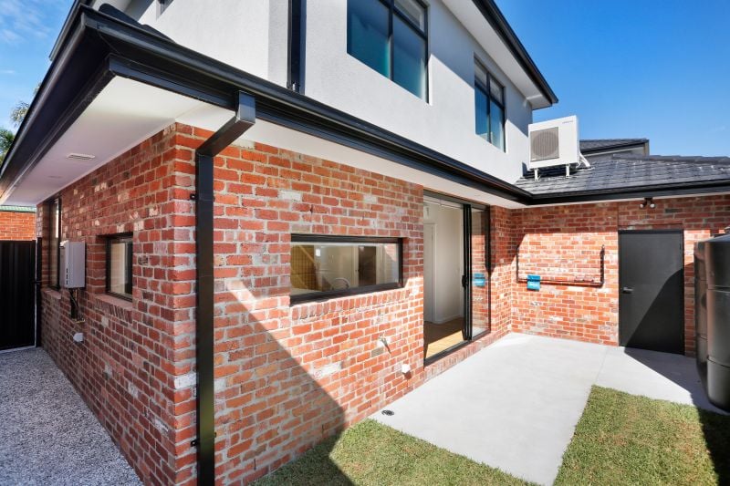 2/26 Cyprus Street, Lalor