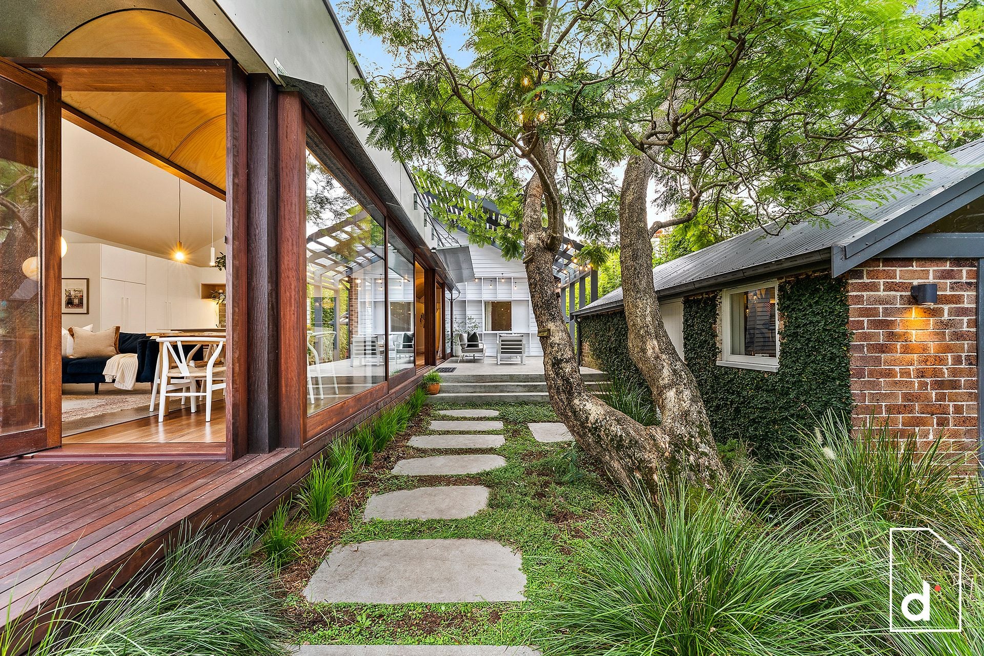 35 Pass Avenue, Thirroul NSW