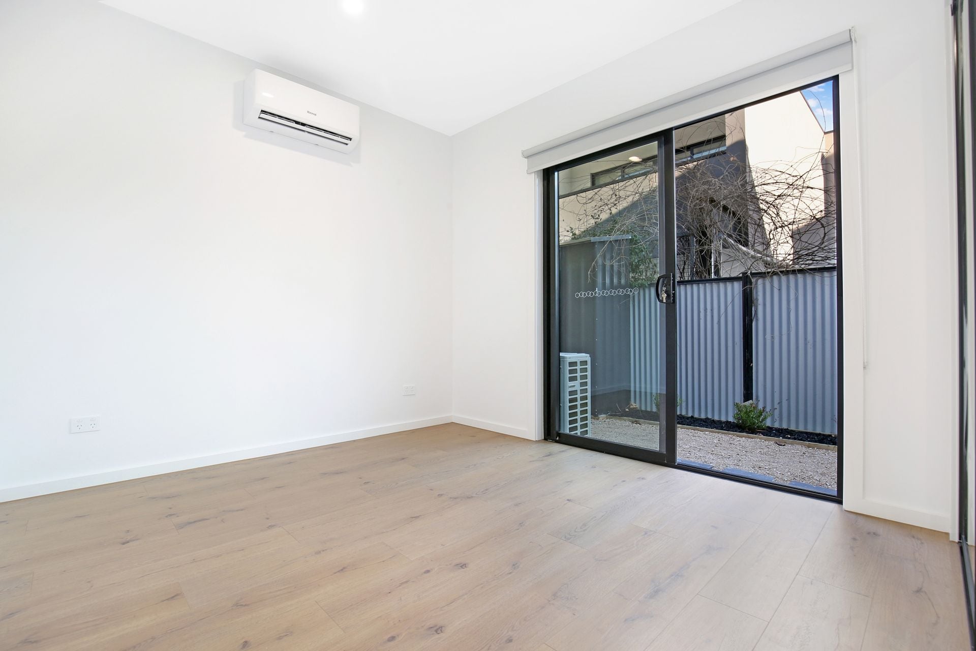Modern Home in a Great Location – Move In Ready!