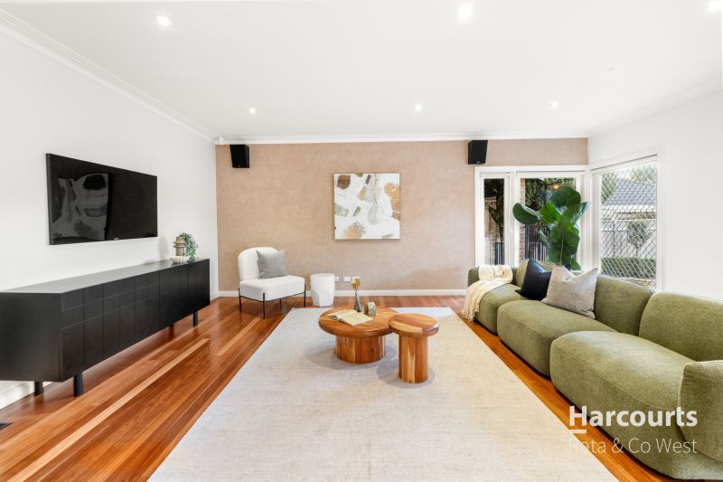 16 Lindley Avenue, Caroline Springs