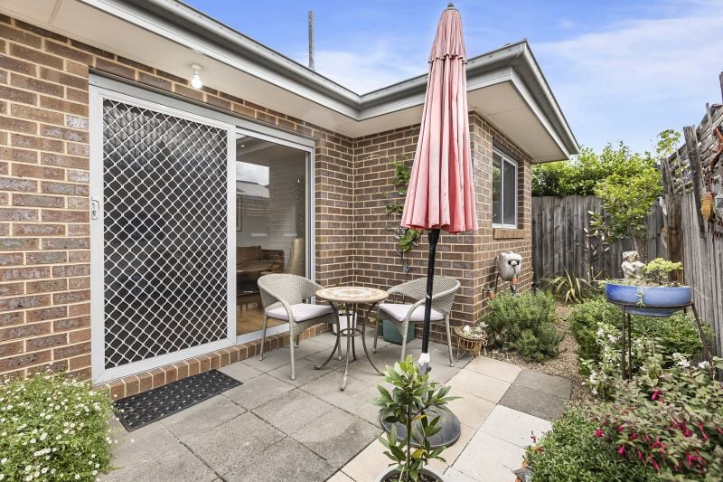 2/1 Palm Street, Thomastown