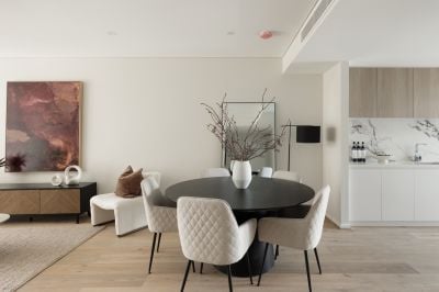 Dee Why - 8 A Oaks Avenue