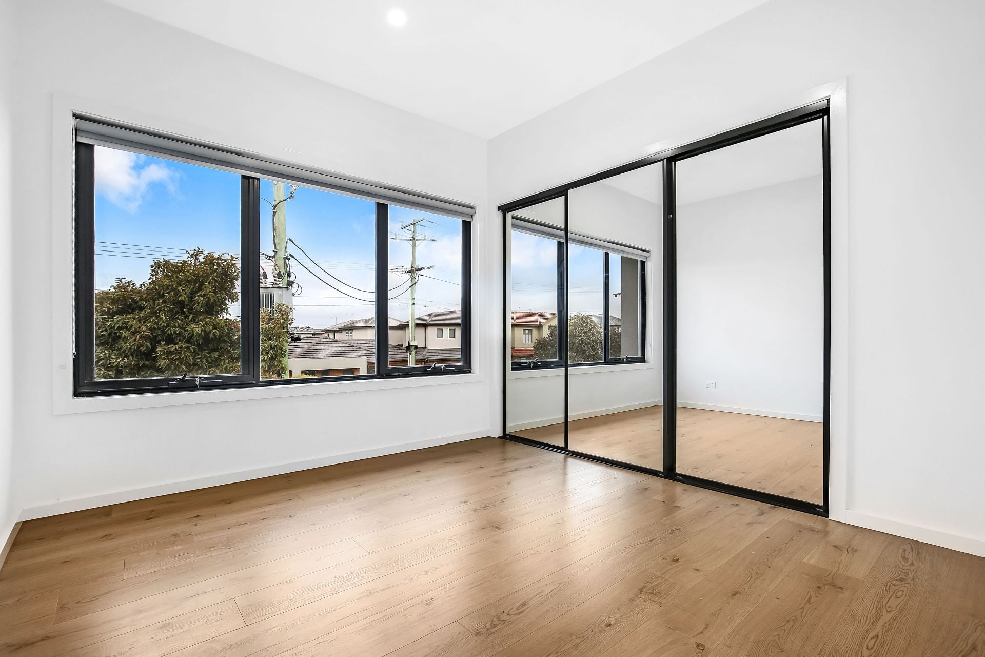 Stylish & Modern 2-Bedroom Townhouse Living