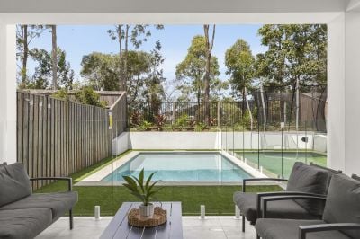 Oxenford 2/22 Carmen Court