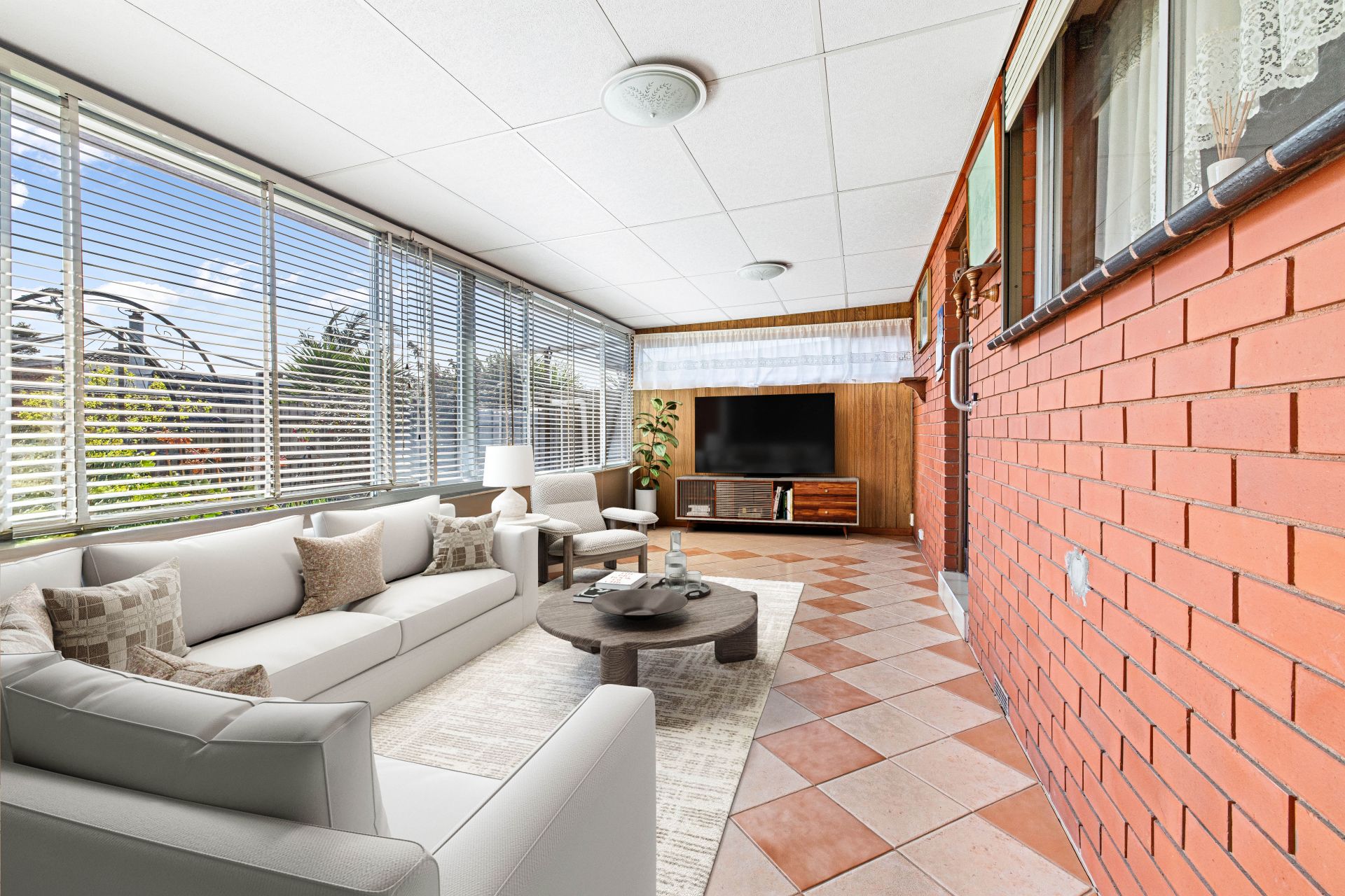 Comfortable Family Living With Outdoor Appeal In A Prime Lalor Pocket