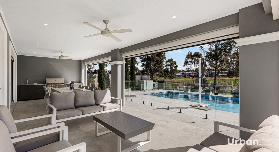 Colebee 26 Medallist Parade