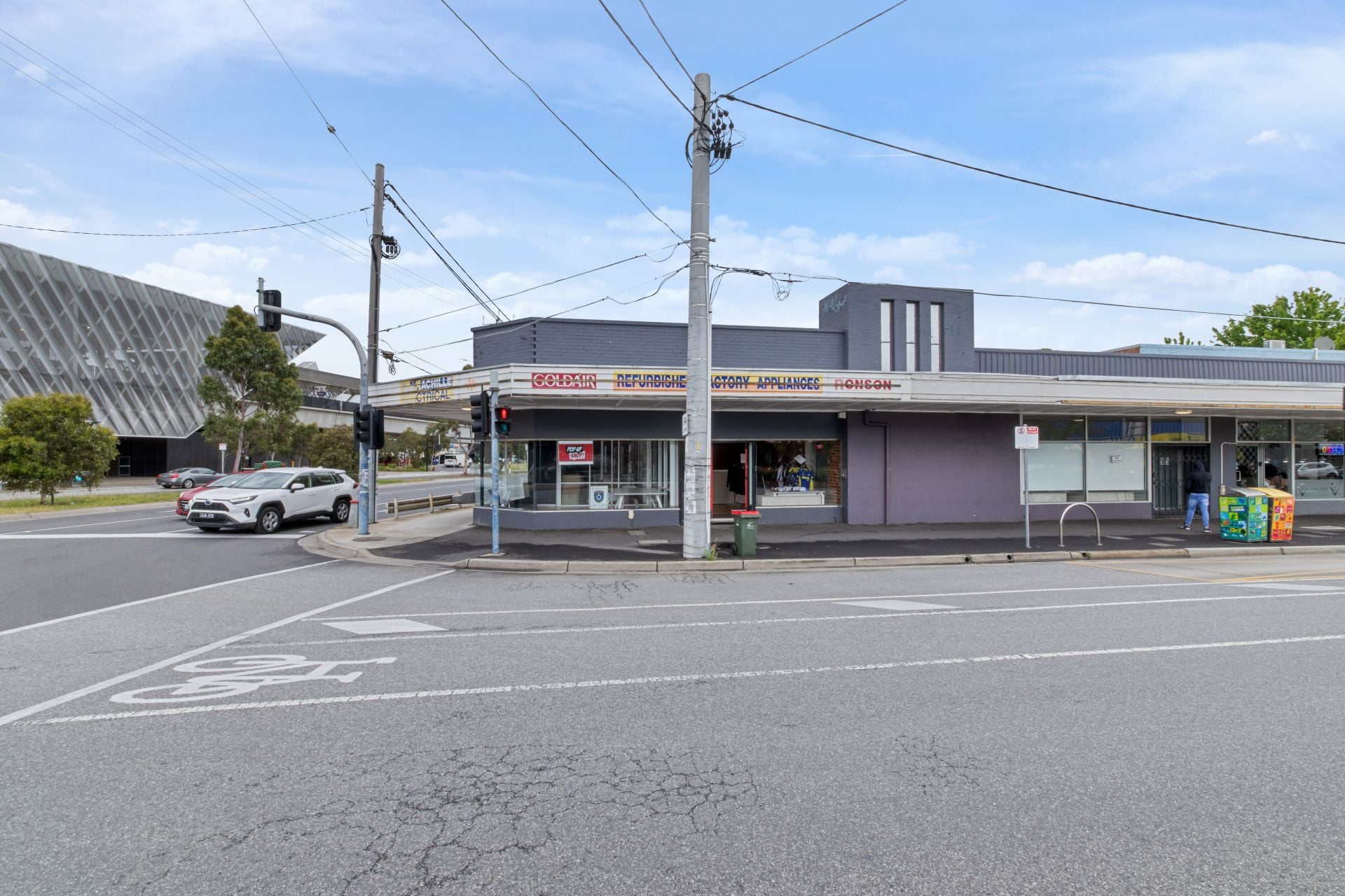 Prime Retail Opportunity in the Heart of Reservoir