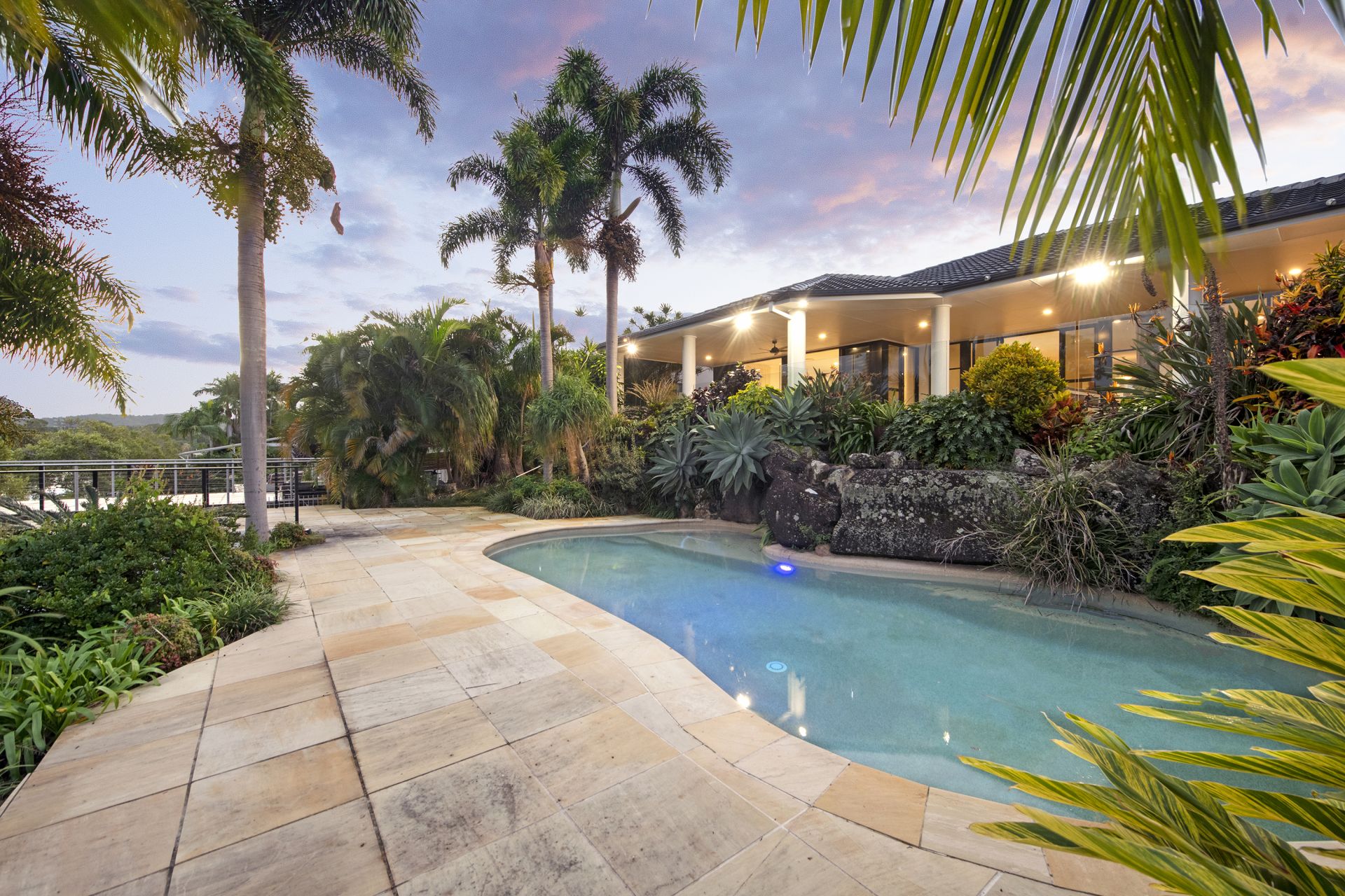 28 Kawana Crescent, Ashmore - Thumbnail 5