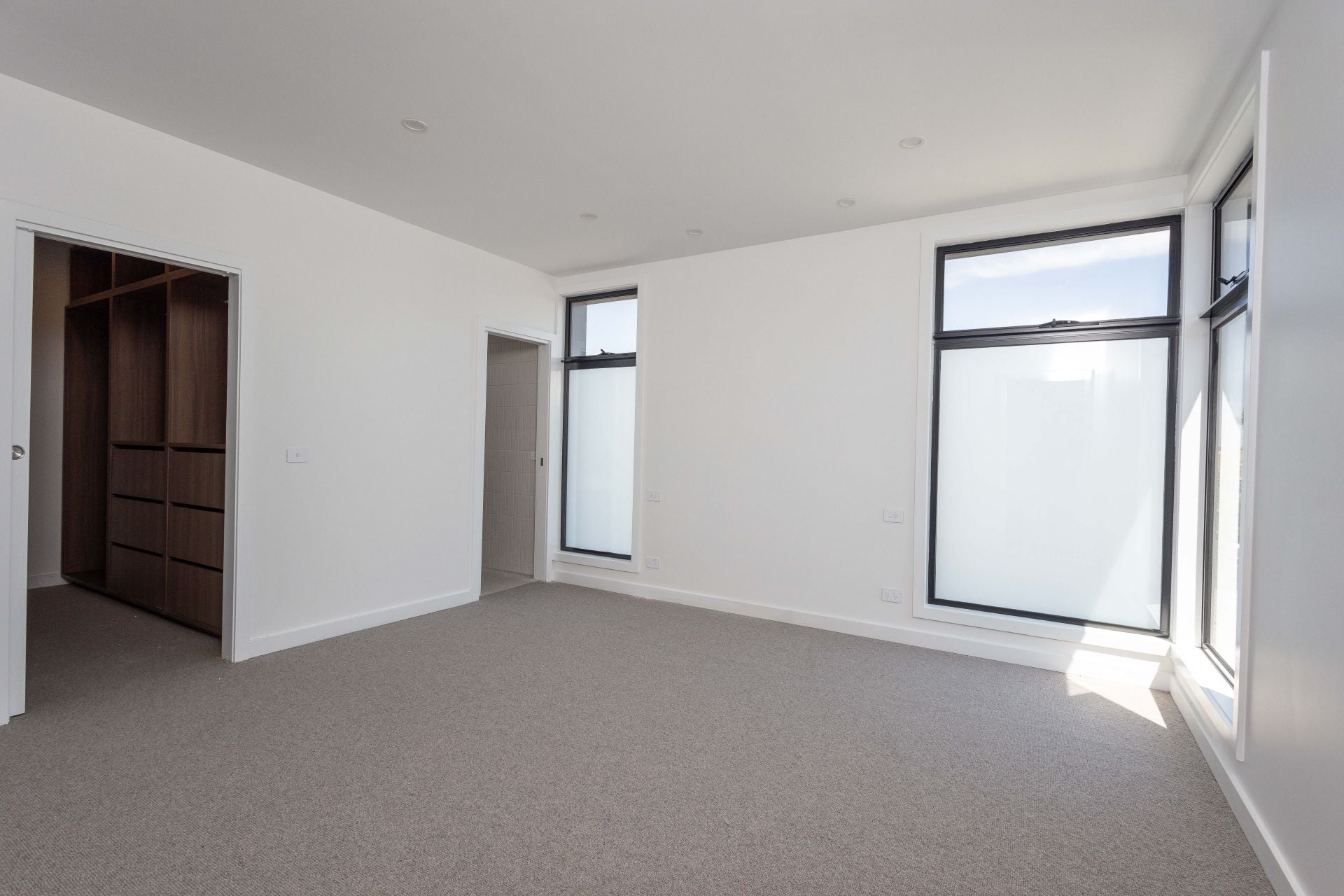 Stunning As New 3-Bedroom Townhouse - Luxury Living at Its Best!