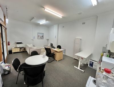 Brookvale - Shop 8/688 Pittwater Road