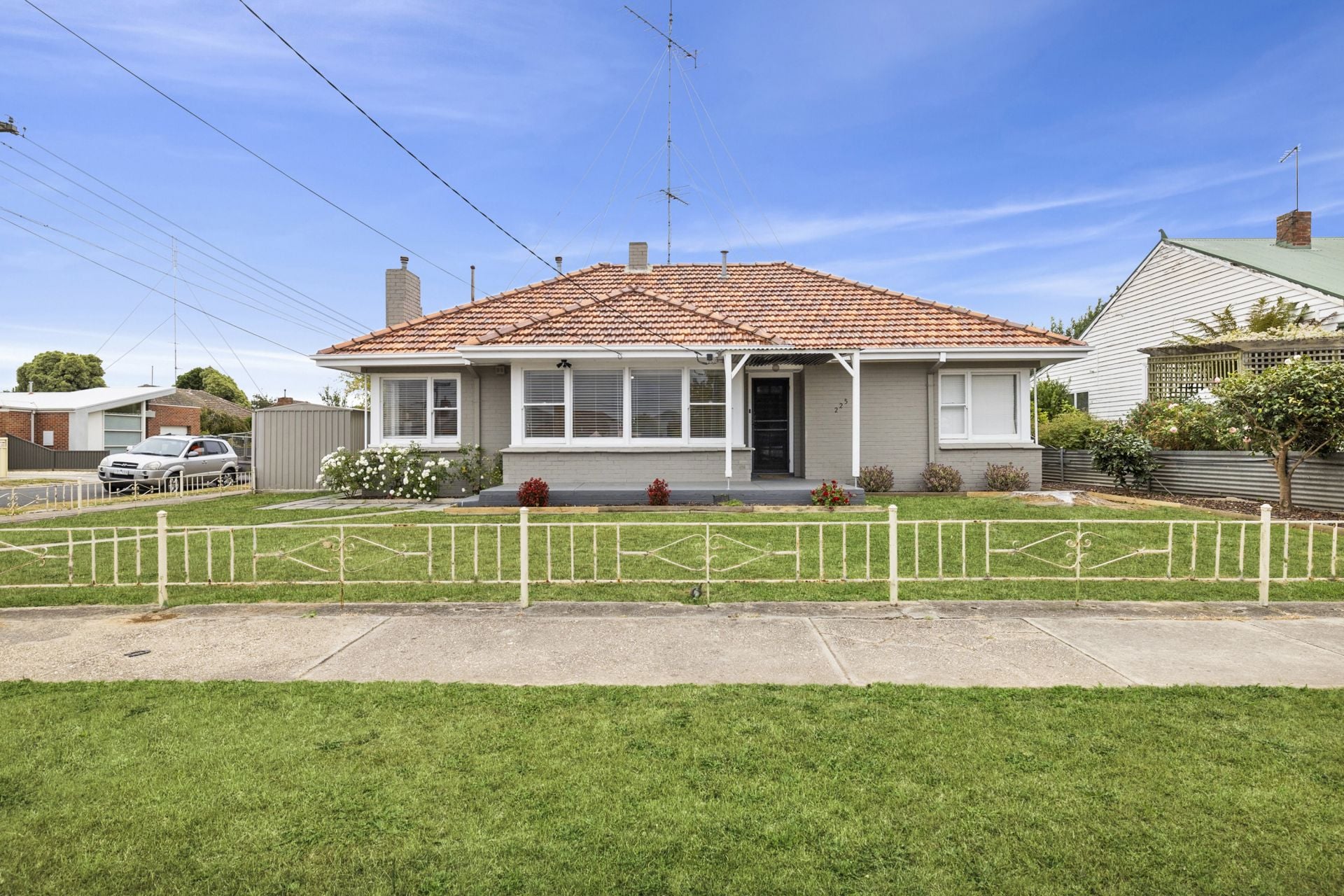 225 Dowling  Street, Wendouree, Wendouree - Thumbnail 2
