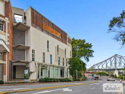 CHARACTER OFFICE/SHOWROOM OPPORTUNITIES