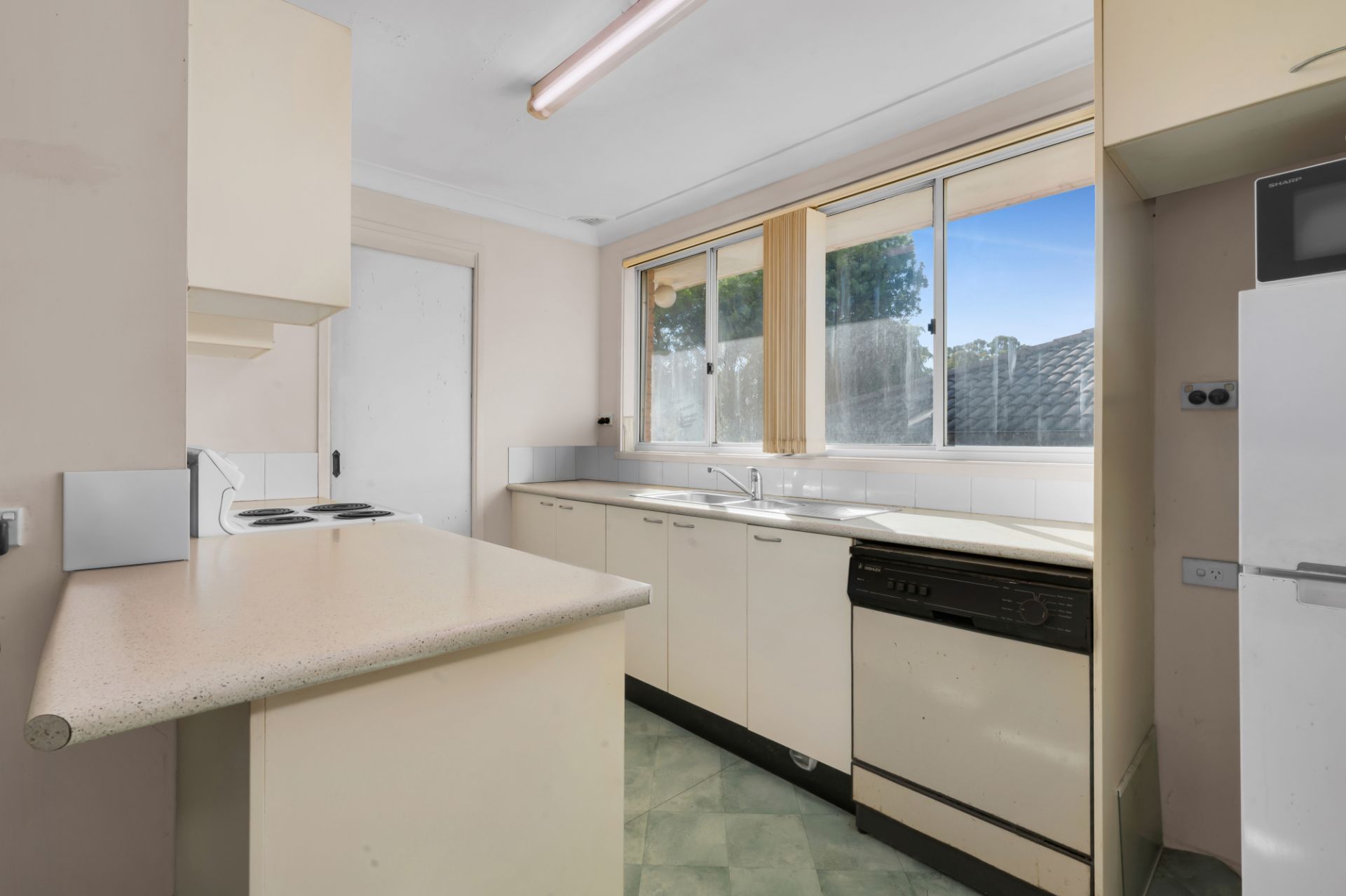 1 and 1A Turquoise Place, Eagle Vale, Eagle Vale - Thumbnail 4