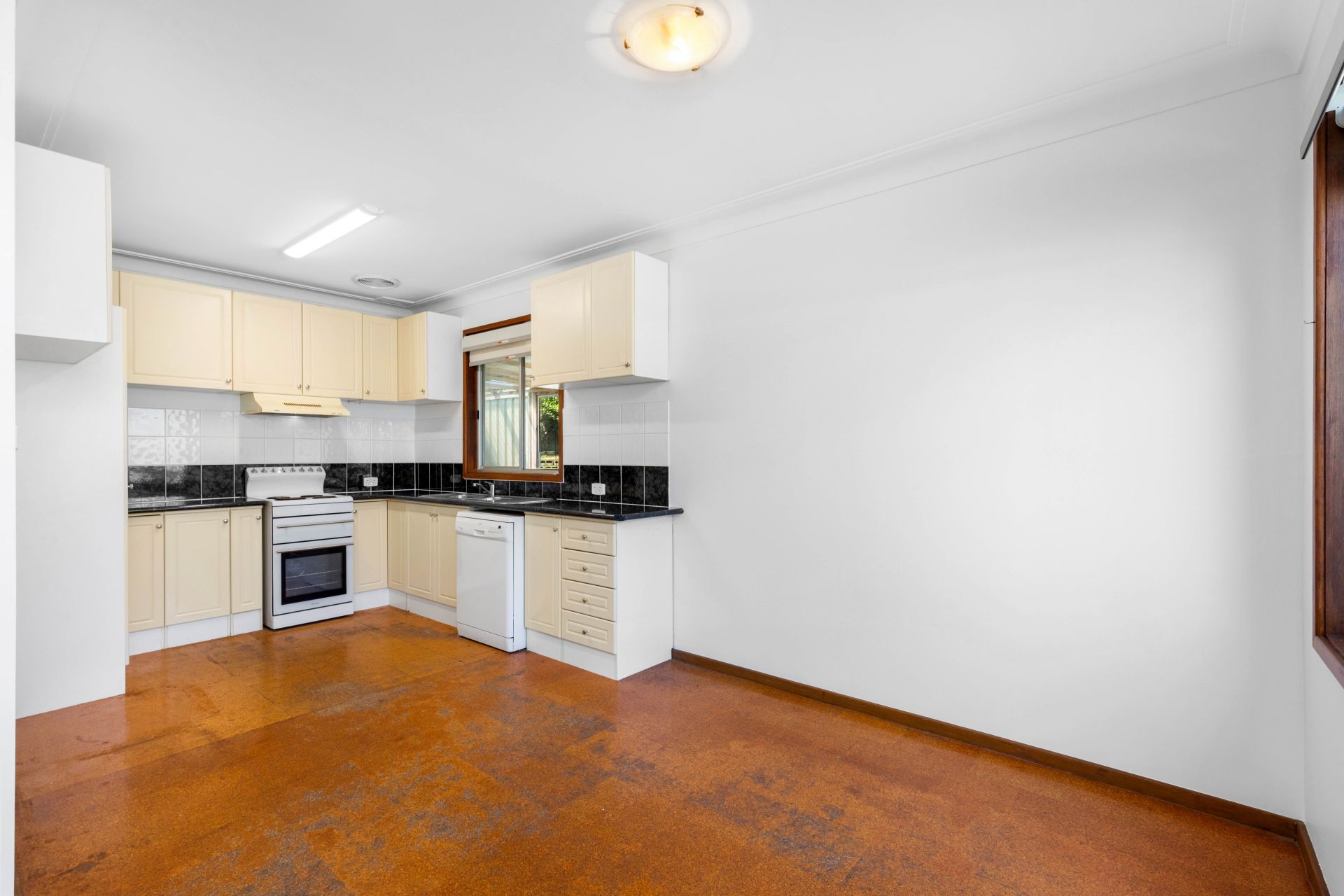 26 Thomas Street, Dudley, Dudley - Thumbnail 5