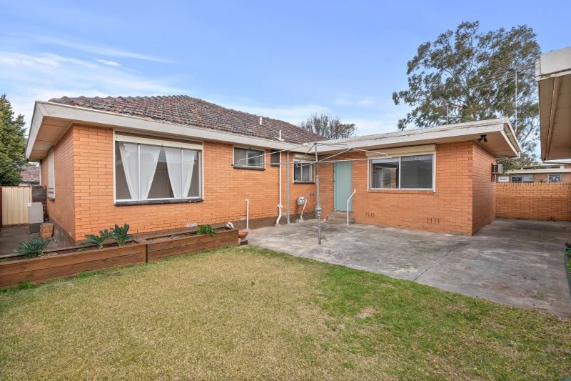 32 Nebel Street, Lalor