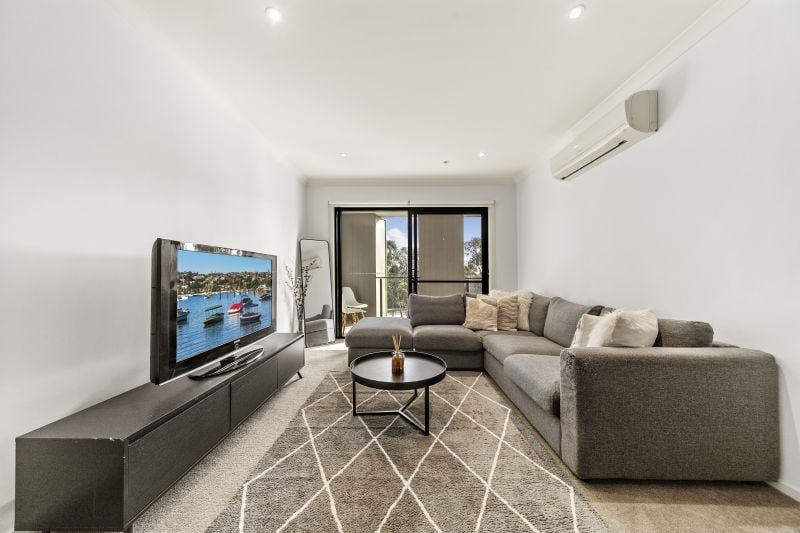 214/40 Bush Boulevard, Mill Park