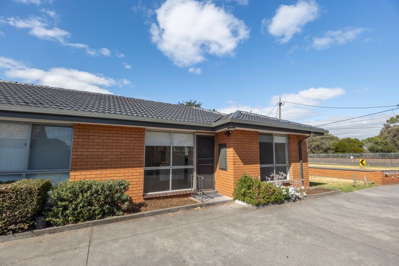 1/398 Station Street, Lalor