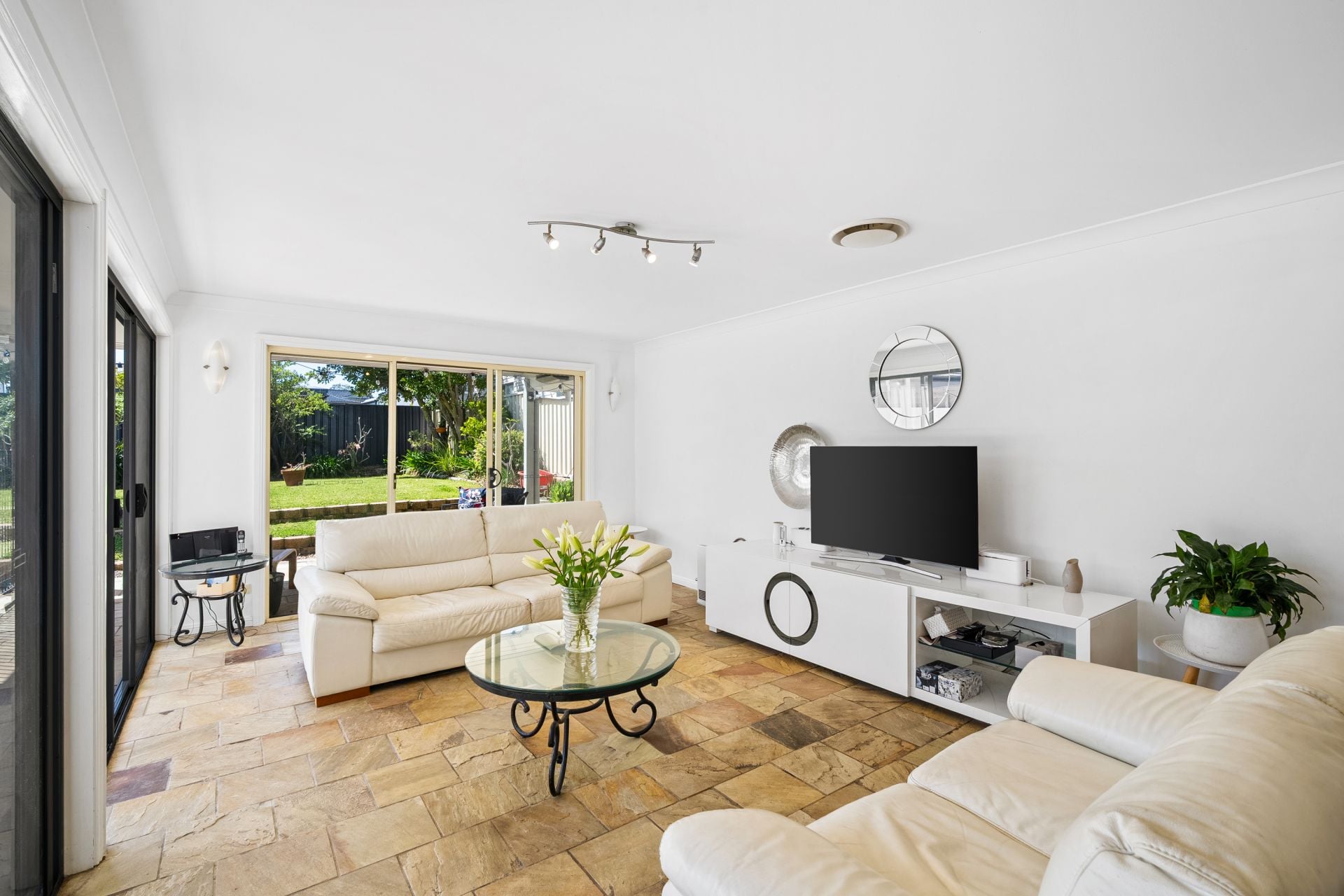 27 Sabrina Avenue, Bateau Bay, Bateau Bay - Thumbnail 6