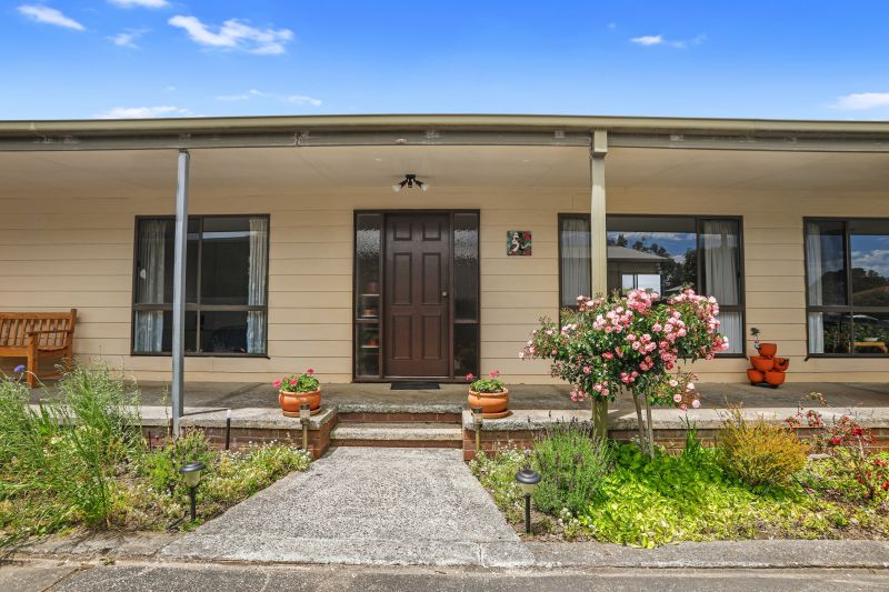 25 Murray Square Apollo Bay VIC, Apollo Bay - Thumbnail 2