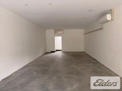 BLUE-CHIP RETAIL ON OXFORD ST!